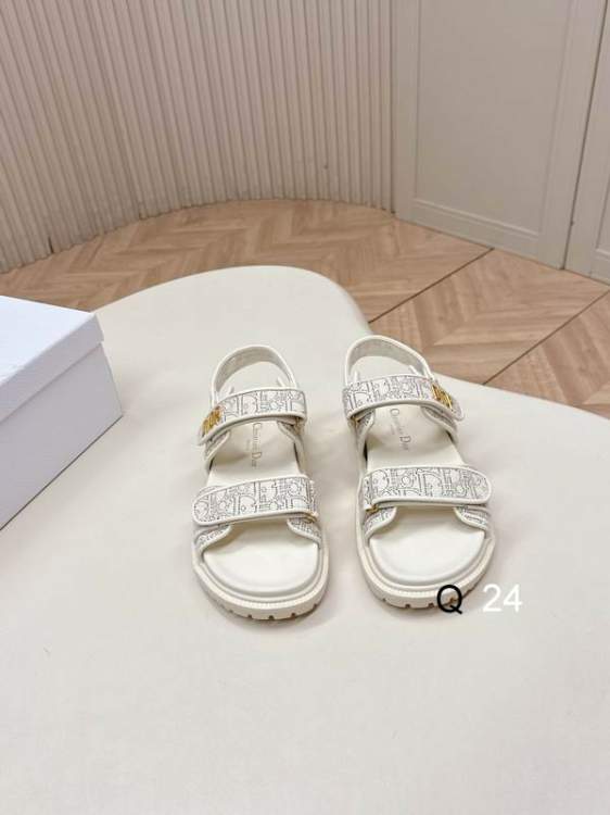 Picture of Dior Shoes _SKUDiorsz35-40RW04123320